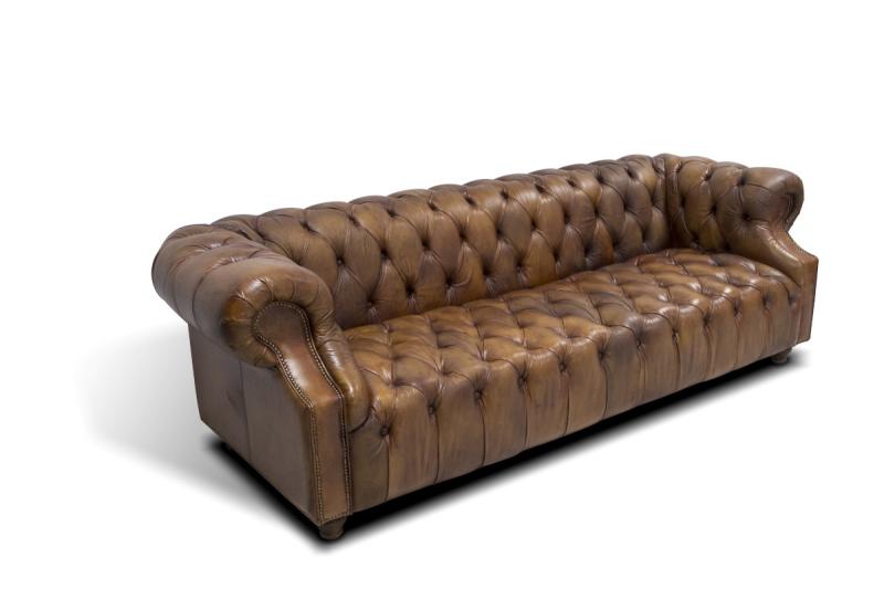 Chesterfield - edles Sofa mit Knöpfen